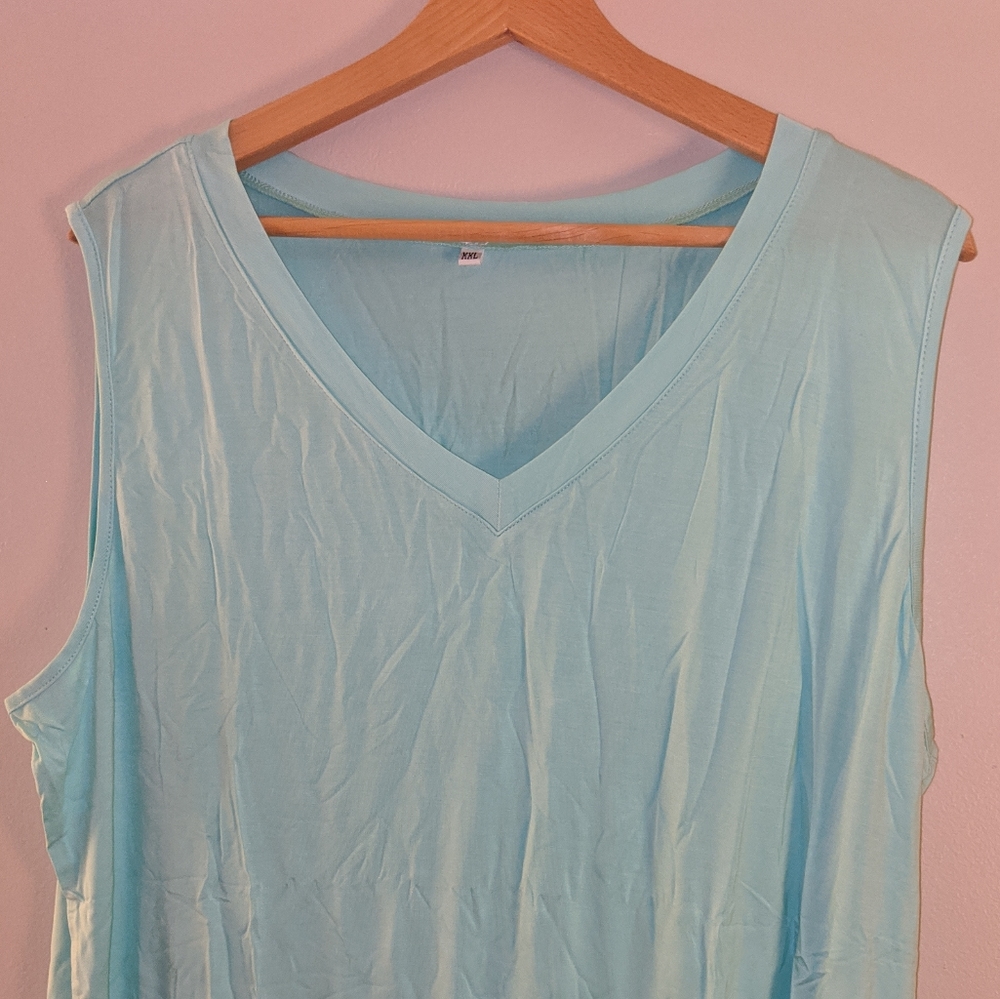 Mint/aquq tank top
